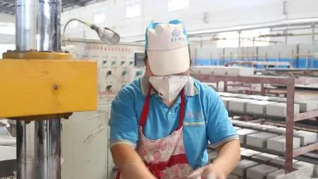  Qijing Company에서 생산하는 알루미나 세라믹은 내마모성이 우수합니다.  (알루미나 세라믹 기판)